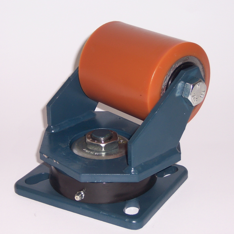 Ruote serie RT con supporto E70 Rulli transpallet in poliuretano colato 95 Sh.A. con mozzo in acciaio. Disponibili con o senza cuscinetti cuscinetti a sfere. Ruota con cuscinetti a sfere.