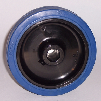 Ruote serie LB Ruote in gomma elastica antitraccia blu con mozzo in polyammide 6 neroo. Disponibili con cuscinetti a sfere di precisione schermati o inox a tenuta st agna; rullini standard o inox o a foro passante. Ruota a foro passante.