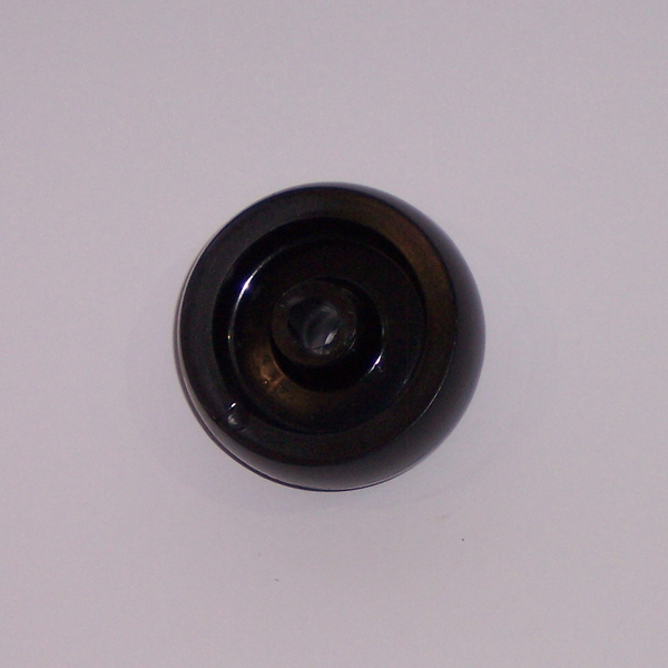 Ruote serie M Ruote per mobilio e per arredamento interni. Ruota a foro passante.<br/>Ruota in nylon nero a foro passante.