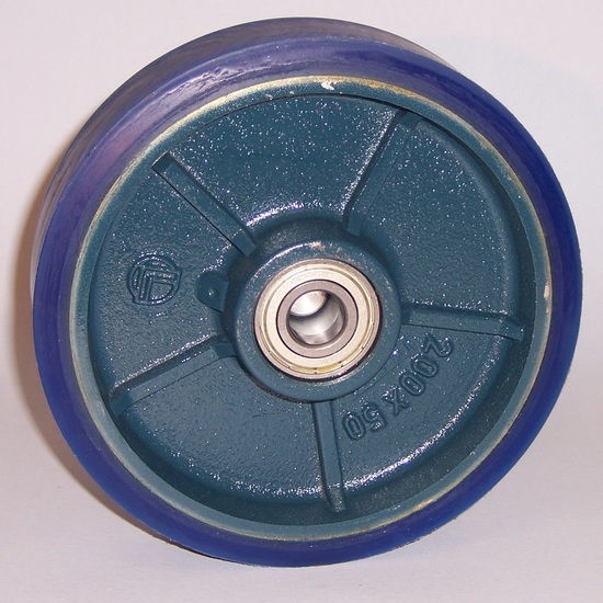 Wheel series ZS Castiron wheels with soft blue polurethane coating 87 Sh.A; available with shielded precision ball bearings. Wheel fitted with ball bearings.<br/>Steel wheel centre.